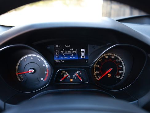 Used 2017 Ford Focus ST w/ Equipment Group 401A FWD image 34