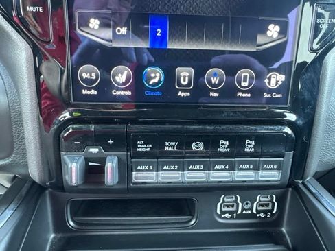 Used 2020 RAM 3500 Laramie AWD/4WD image 43