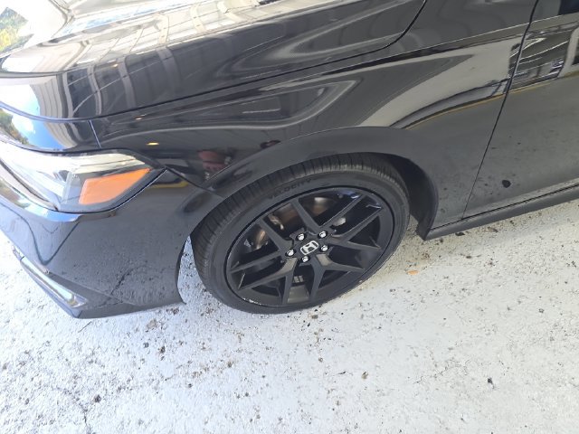 Used 2022 Honda Civic Touring image 9