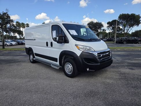Used 2025 RAM ProMaster 2500 w/ U-Haul Equipment Group FWD image 2