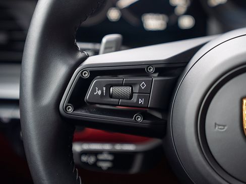 Certified 2022 Porsche 911 Targa 4 image 7