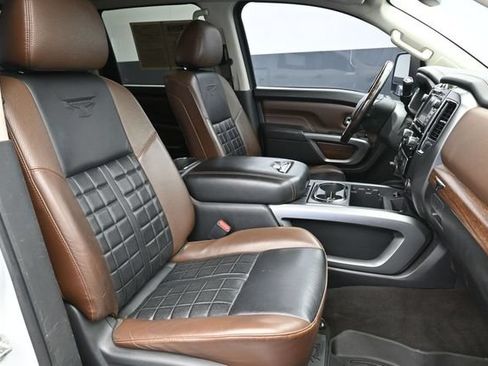 Used 2019 Nissan Titan Platinum Reserve w/ Platinum Utility Package AWD/4WD image 34