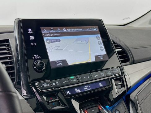 Used 2023 Honda Odyssey Touring image 17