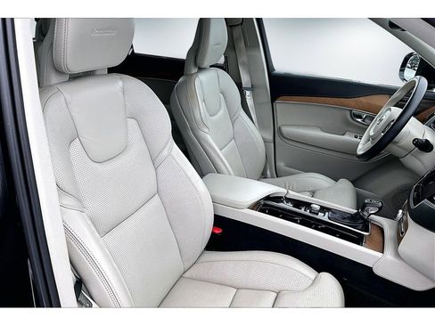 Used 2020 Volvo XC90 T6 Inscription image 26