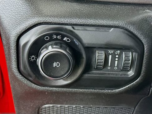 Used 2021 Jeep Wrangler Unlimited Sport image 19