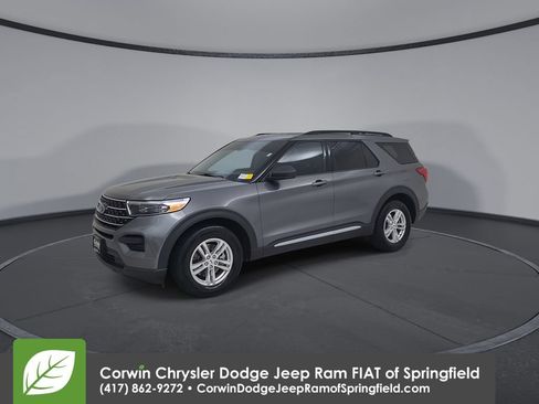 Used 2021 Ford Explorer XLT AWD/4WD image 7