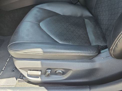 Used 2023 Toyota Camry XSE image 30