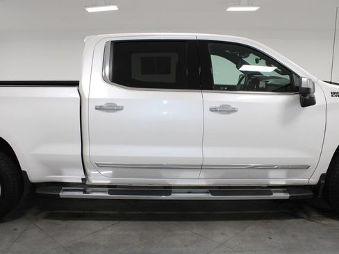 Used 2024 Chevrolet Silverado 1500 High Country w/ Technology Package AWD/4WD image 11