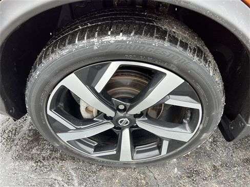 Used 2021 Nissan Rogue Sport SL w/ Premium Package image 18