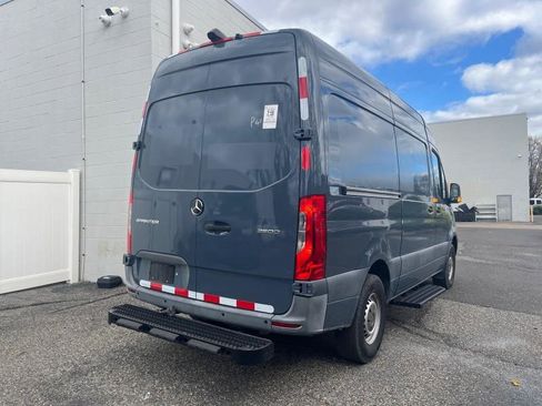 Used 2019 Mercedes-Benz Sprinter 144 image 6