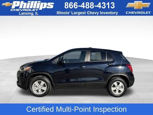 Used 2022 Chevrolet Trax LS w/ Tint and Cruise Package image 6