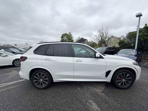 Certified 2024 BMW X5 xDrive40i w/ M Sport Package AWD/4WD image 4