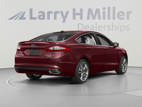 Used 2015 Ford Fusion Titanium FWD image 2