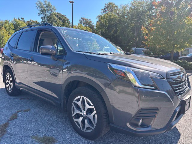 Used 2023 Subaru Forester Premium AWD/4WD image 10