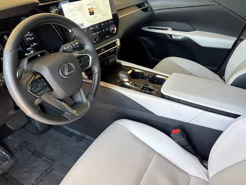 Certified 2025 Lexus RX 350h w/ Convenience Package AWD/4WD image 11