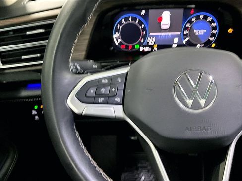 Used 2024 Volkswagen Atlas SEL AWD/4WD image 24