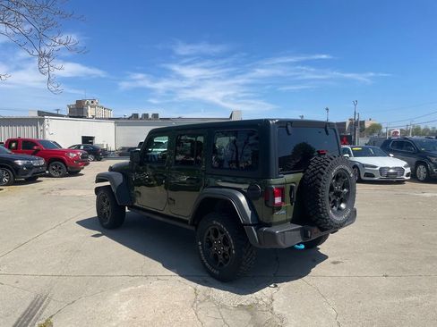 Used 2023 Jeep Wrangler Unlimited w/ Cold Weather Group AWD/4WD image 8
