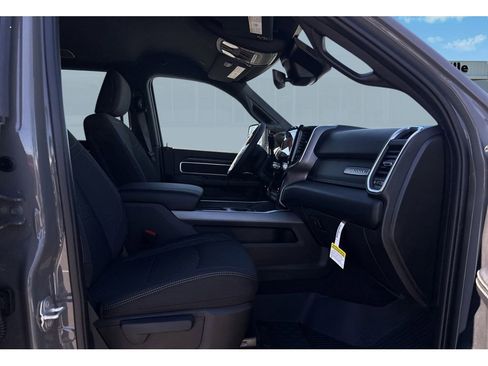 New 2026 RAM 2500 Big Horn AWD/4WD image 26