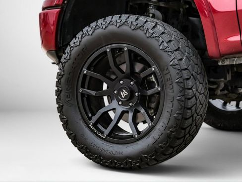 Used 2018 Ford F150 XLT w/ Equipment Group 302A Luxury AWD/4WD image 53