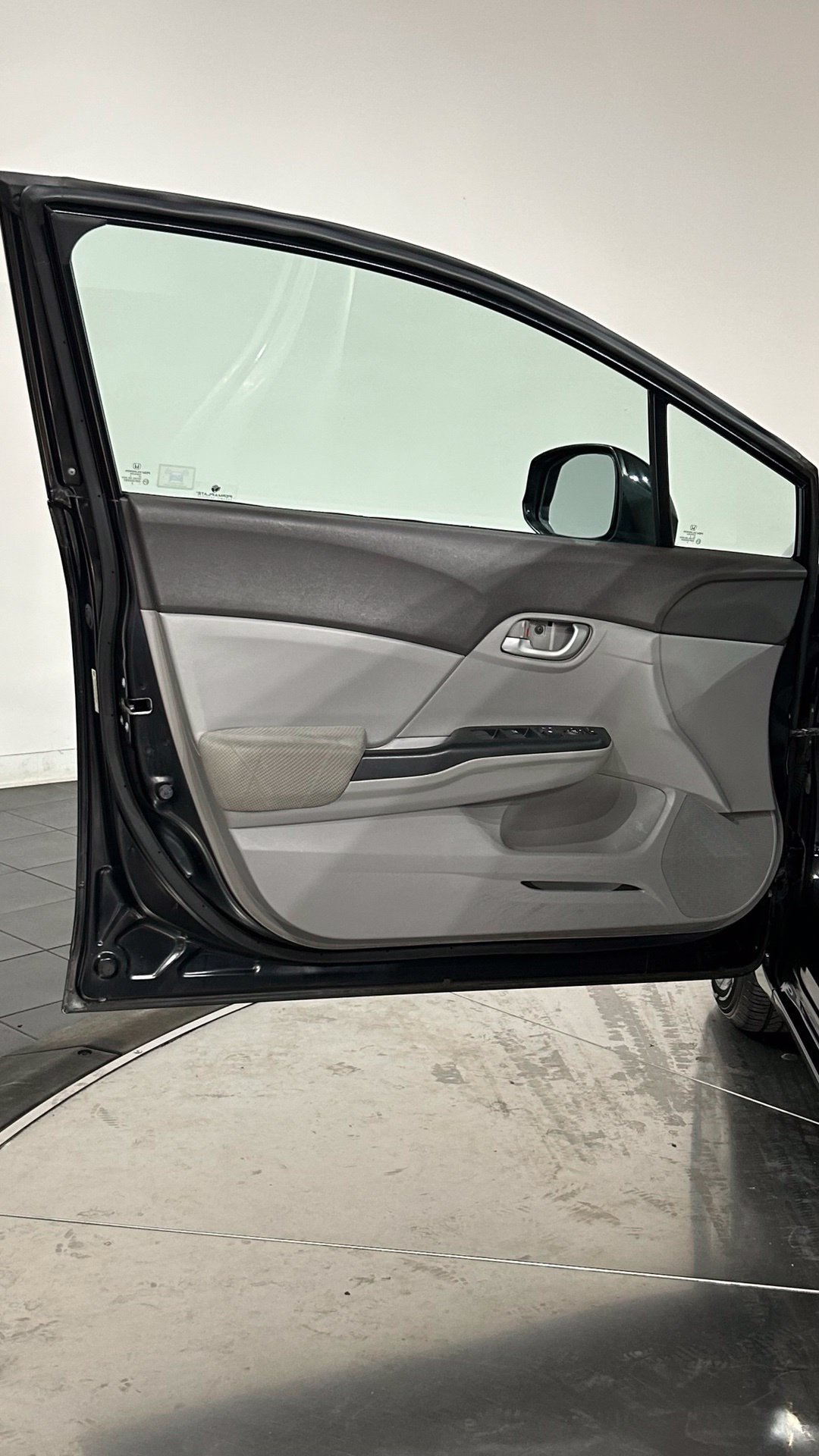 Used 2012 Honda Civic LX image 27