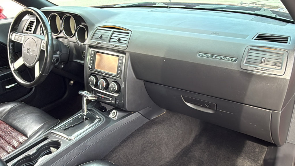 Used 2009 Dodge Challenger R/T RWD image 32
