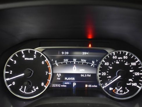 Certified 2023 Nissan Rogue SL w/ SL Premium Package image 27