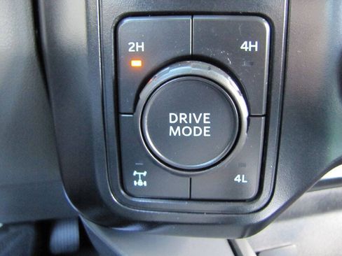 Used 2025 Ford F250 XLT w/ FX4 Off-Road Package AWD/4WD image 43
