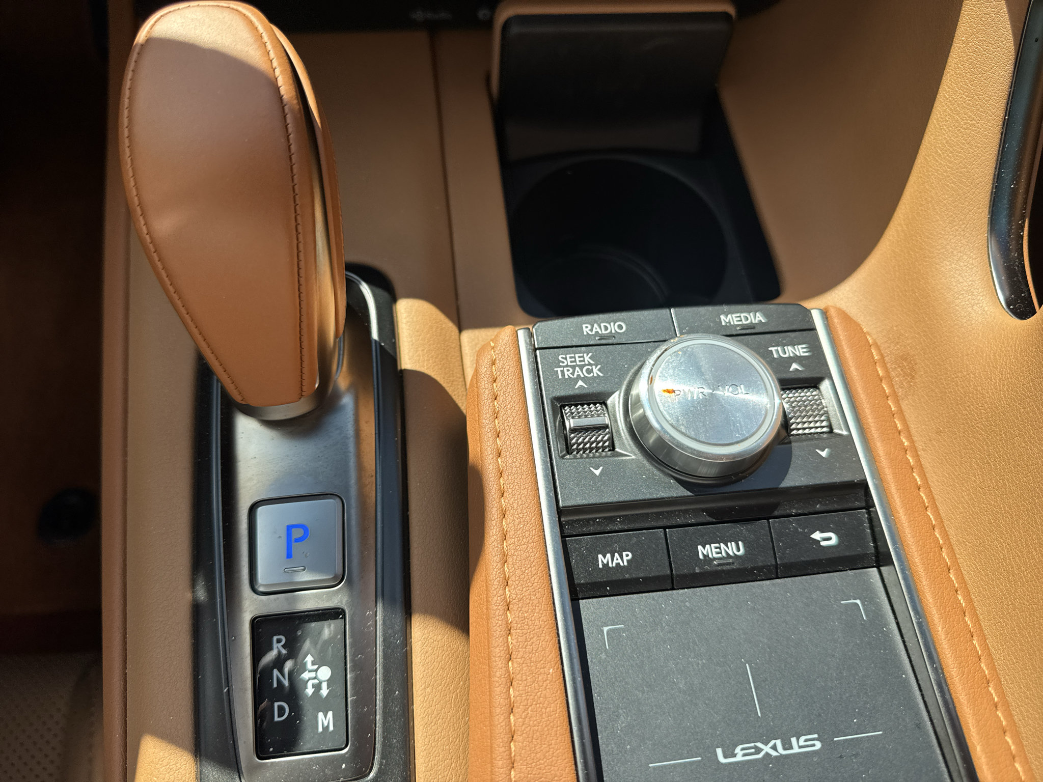 Used 2022 Lexus LC 500 Convertible w/ Touring Package RWD image 16