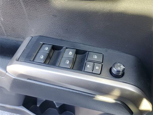 Used 2022 Toyota Tacoma 2WD Double Cab image 30