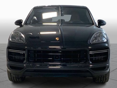 Used 2020 Porsche Cayenne Turbo image 3