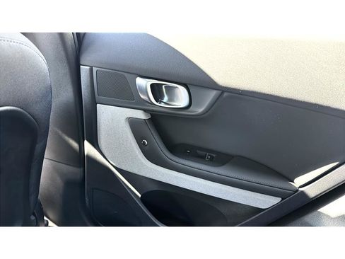 Used 2024 Polestar Polestar 2 RWD image 18