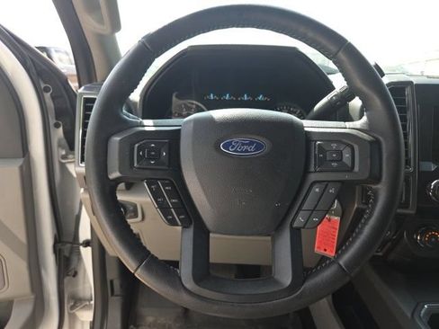Used 2019 Ford F150 XLT w/ Equipment Group 302A Luxury AWD/4WD image 8