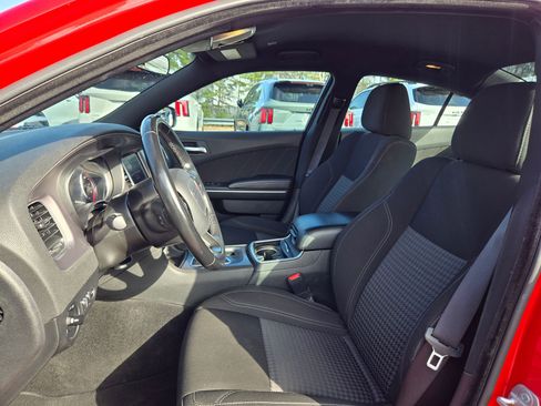 Used 2023 Dodge Charger SXT image 22