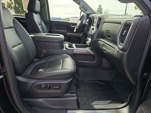 Certified 2020 Chevrolet Silverado 3500 LTZ w/ LTZ Plus Package image 35