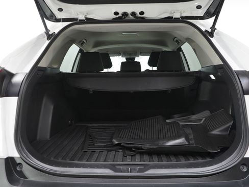 Used 2025 Toyota RAV4 LE AWD/4WD image 18