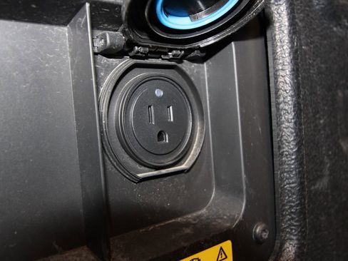 Used 2025 Ford Ranger Raptor AWD/4WD image 44