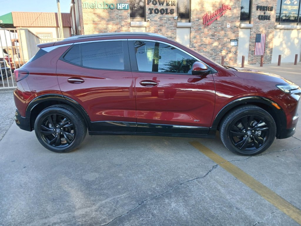 Used 2025 Buick Encore GX Sport Touring w/ Advanced Technology Package FWD image 4