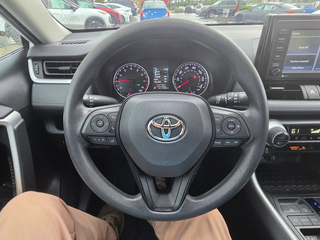 Used 2022 Toyota RAV4 XLE w/ Convenience Package FWD image 17