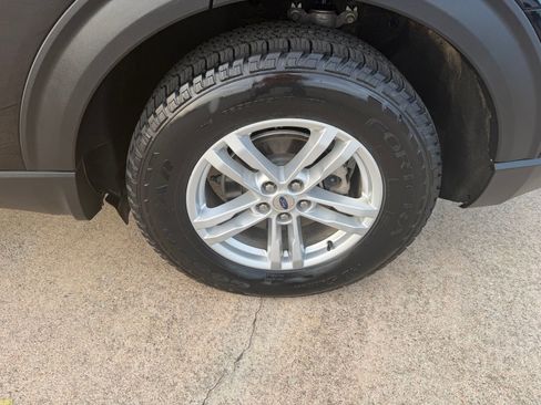 Certified 2024 Ford Explorer XLT w/ Equipment Group 202A AWD/4WD image 9