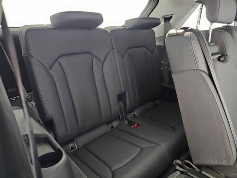Used 2023 Audi Q7 2.0T Premium Plus w/ Premium Plus Package AWD/4WD image 13