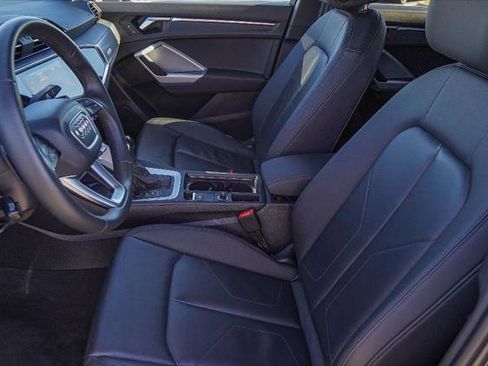 Certified 2025 Audi Q3 2.0T Premium Plus w/ Premium Plus Package AWD/4WD image 9