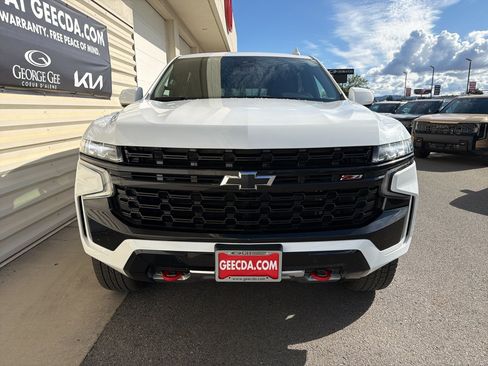 Used 2024 Chevrolet Suburban Z71 AWD/4WD image 2