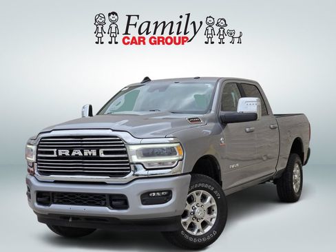 Used 2024 RAM 2500 Laramie w/ Safety Group AWD/4WD image 1