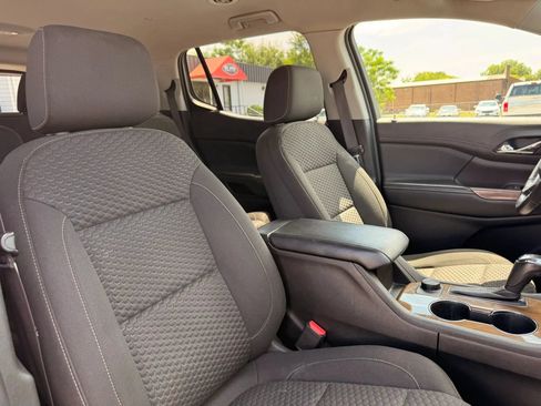 Used 2019 GMC Acadia SLE AWD/4WD image 30