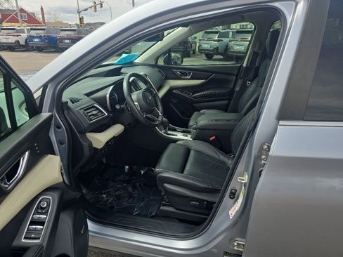 Used 2019 Subaru Ascent Limited AWD/4WD image 10