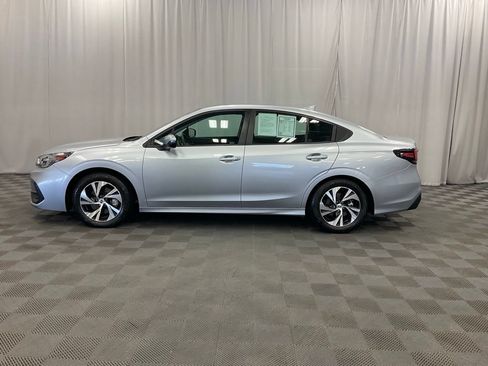 Used 2025 Subaru Legacy Premium AWD/4WD image 17