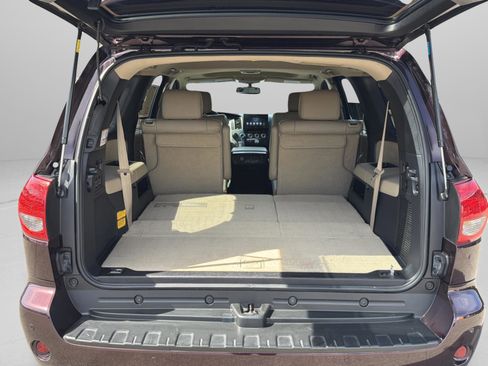 Used 2016 Toyota Sequoia Limited w/ Safety & Convenience Package image 45