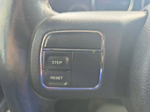 Used 2013 Jeep Wrangler Unlimited Sahara image 27