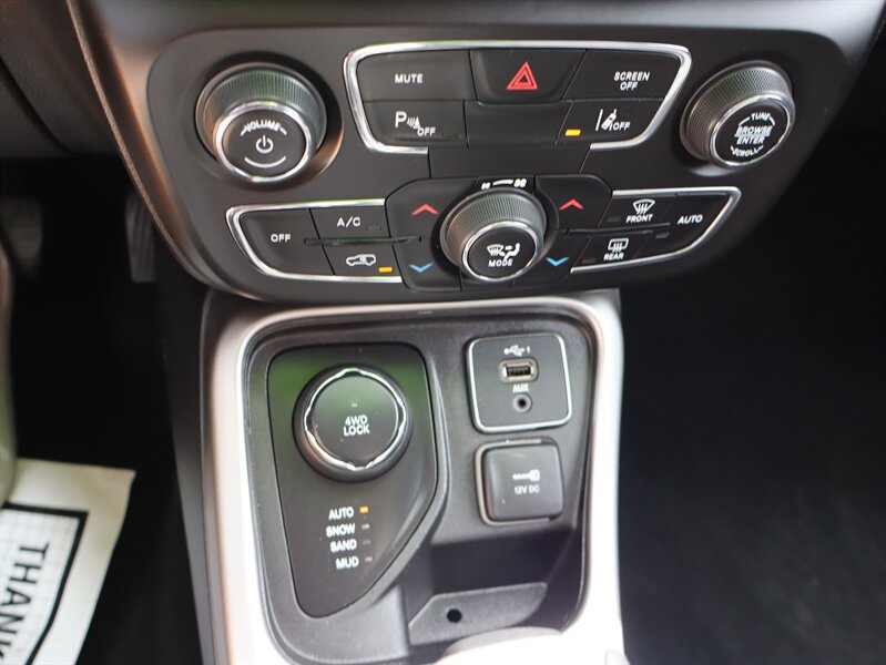 Used 2020 Jeep Compass Sport AWD/4WD image 24