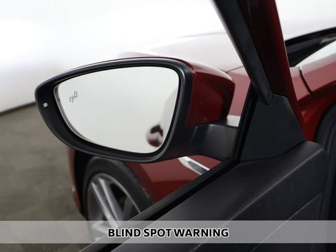 Used 2018 Volkswagen Passat 2.0T R-Line w/ R-Line Lighting Package image 4